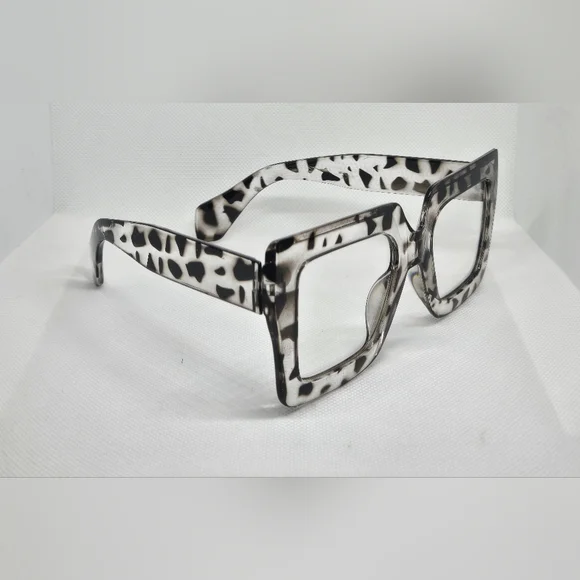 Leopard Print Glasses - Picture 5 of 6
